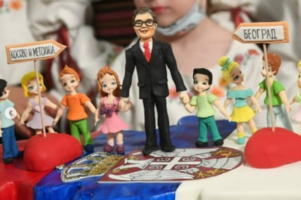 "NAJLJEPŠI POKLON" Vučić se na Instagramu pohvalio tortom koju je dobio od djece sa Kosova (FOTO)