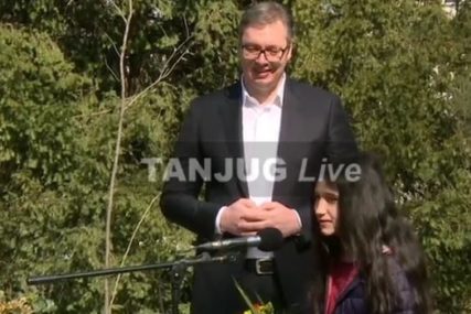 "Zaslužila je VIŠE OD OSKARA" Vučić ugostio Biljanu Čekić i njenu porodicu (VIDEO)