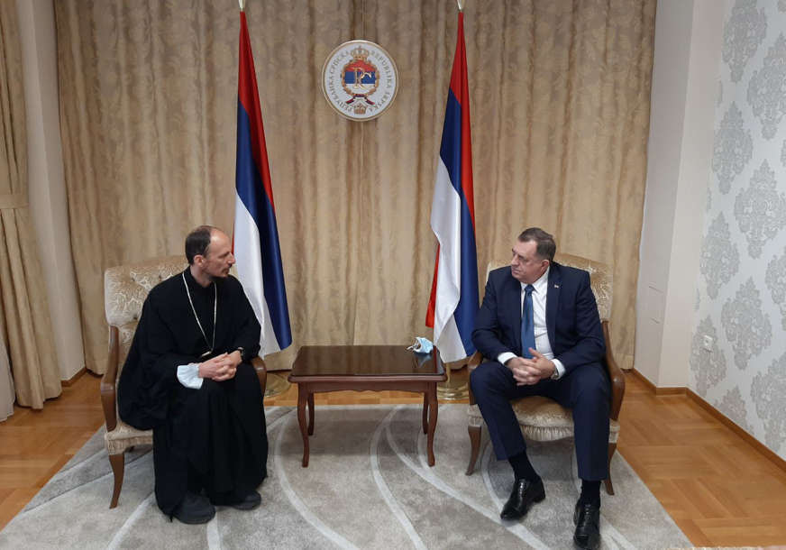 Dodik razgovarao s episkopom Dimitrijem “Veliki značaj obnove Sabornog hrama u Mostaru”