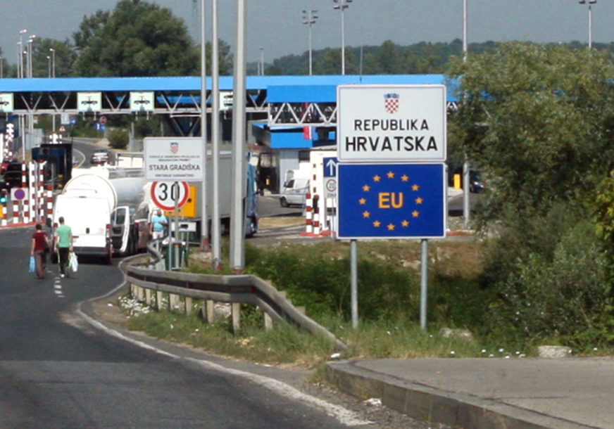 Otklonjen kvar na sistemu u Hrvatskoj: Normalizovan prelazak granice, pojačan intenzitet saobraćaja na dva  granična prelaza