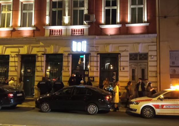 Policija zatekla 70 gostiju na živoj svirci: Razbijena još jedna KORONA ŽURKA u Beogradu