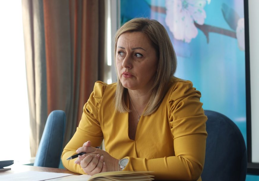 „PDP bira put ličnih obračuna“ Blagojevićeva napustila Stanivukovića, pa prešla u Dodikovu stranku