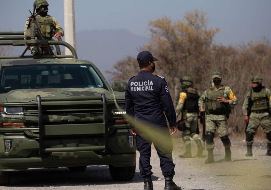 ZAMKA ZA KONVOJ Meksička policija upala u zasjedu bande, ubijeno 13 policajaca