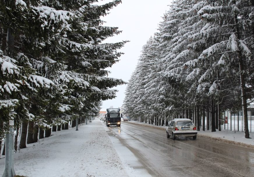 Novi snijeg u Hercegovini: Neprohodno preko prevoja Morine
