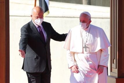 Papa stigao u Bagdad: Po prvi put u istoriji poglavar Rimokatoličke crkve u Iraku (FOTO)