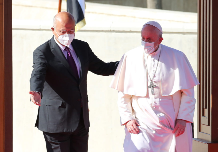 Papa stigao u Bagdad: Po prvi put u istoriji poglavar Rimokatoličke crkve u Iraku (FOTO)