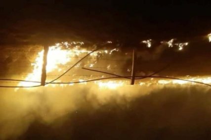 Veliki požar u Rusiji: Vatra zahvatila oko 1.000 metara kvadratnih zbog kvara na naftovodu