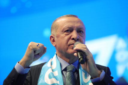 "Korak ka novom Ustavu" Erdogan obećava više PRAVA I SLOBODA