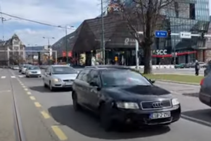 Hiljade automobila na ulicama: Sarajlije traže Bogićevića za gradonačelnika (VIDEO)
