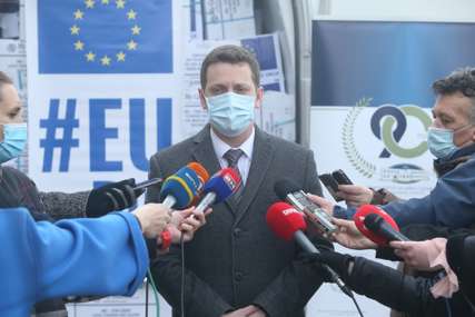 EU donacija vrijedna 53.000 maraka: U Institutu za javno zdravstvo Srpske stigle NOVE ZAŠTITNE RUKAVICE (FOTO)