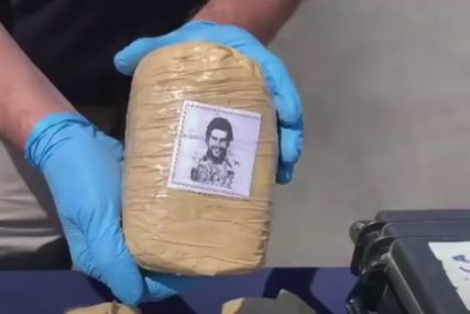 REKORDNA ZAPLJENA U ČILEU Policija pronašla tri tone kokaina sa likom Pabla Eskobara (VIDEO)