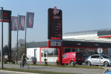 SIMBOLIČAN IZNOS Evo za koliko bi moglo da pojeftini gorivo u Srpskoj