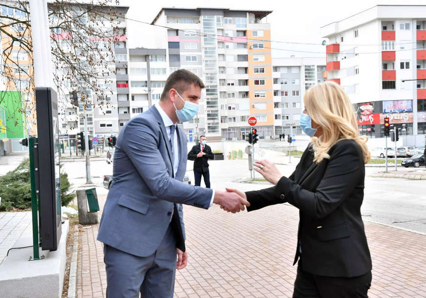 "Po četvrti put postao otac" Željka Cvijanović uputila čestitku načelniku opštine Istočno Novo Sarajevo (FOTO)
