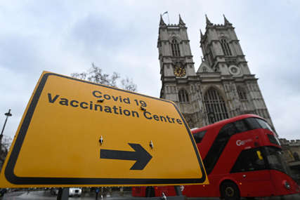 “FENOMENALNO DOSTIGNUĆE” Više od 30 miliona Britanaca dobilo prvu dozu vakcine