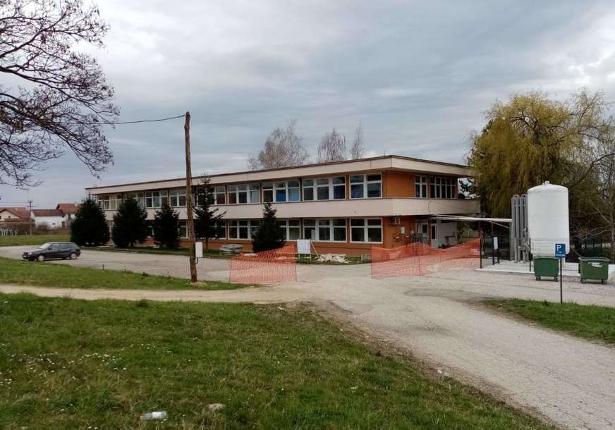 "Moramo da vraćamo teške pacijente" U jeku pandemije renovira se Kovid bolnica u Prijedoru