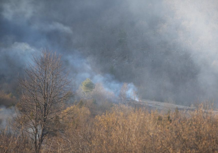 Vatrogasci brzom intervencijom SPASLI KUĆU: Istraga nakon požara kod Teslića