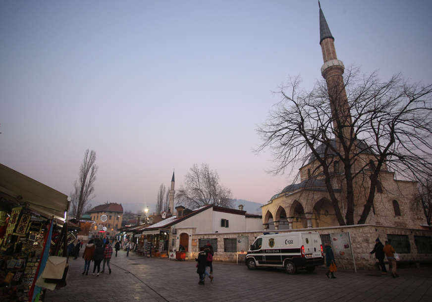 Dosadašnje mjere dale rezultate: Vlast u Sarajevu zbog ramazana traži pomjeranje policijskog časa