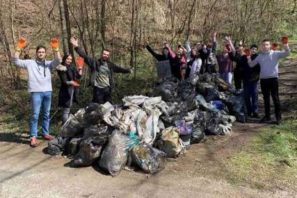 Sve spakovali u 250 džakova: Grupa volontera skupila se da očisti smeće sa obala Drine