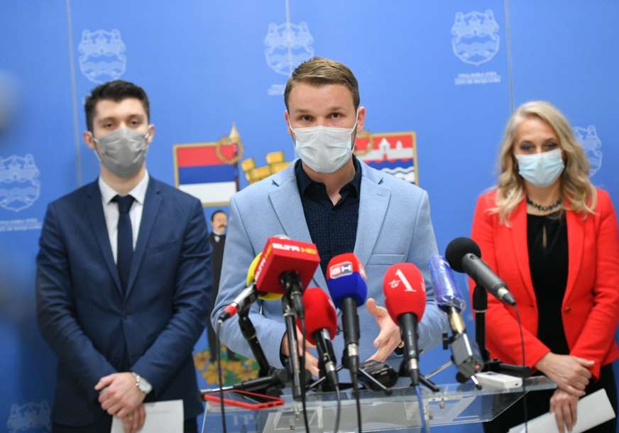 KORONA MIJENJA RED VOŽNJE Stanivuković najavio izmjene u javnom prevozu od sutra, Dom zdravlja traži dodatne kapacitete