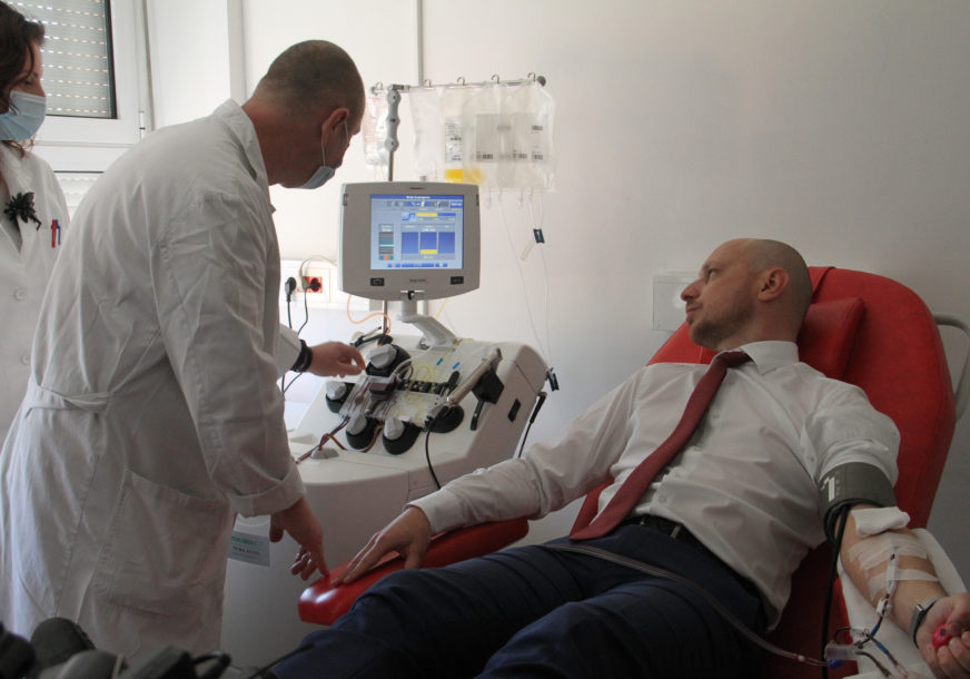 OPORAVLJENI ŽELE DA  POMOGNU Krvnu plazmu za liječenje oboljelih od kovida darovalo osam Banjalučana