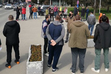 NA LEDU 1.000 RADNIKA U Prijedoru se i danas okupili nezadovoljni ugostitelji