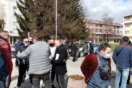 Prijedorski ugostitelji nezadovoljni "Izdržaćemo ovu sedmicu, a sve poslije ponedjeljka je agonija" (FOTO)