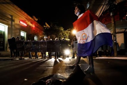 ZDRAVSTVENI SISTEM PRED KOLAPSOM Predsjednik Paragvaja smijenio tri ministra nakon protesta zbog kovida