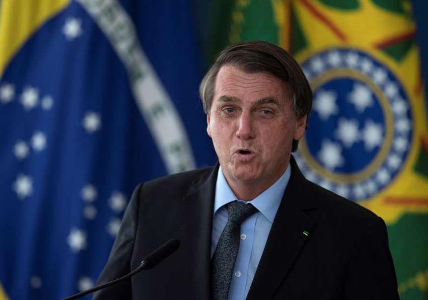 PRAVILA SU ISTA ZA SVE Brazilski predsjednik se pojavio na čelu bajkerske kolone bez maske, pa dobio kaznu (VIDEO)