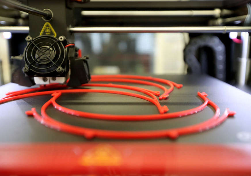 DOMIŠLJATI KRIMINALCI U ilegalnoj radionici pravili oružje 3D printerom
