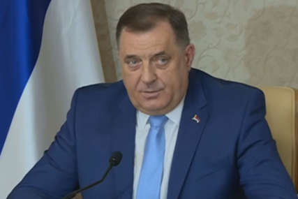 “Sve liči na negdje dobro izrežiranu predstavu” Dodik poručio da Komšić još nije prebolio slom režima Mila Đukanovića