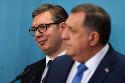 Odnosi Vučića i Dodika: Javno se ljube, iza leđa kude