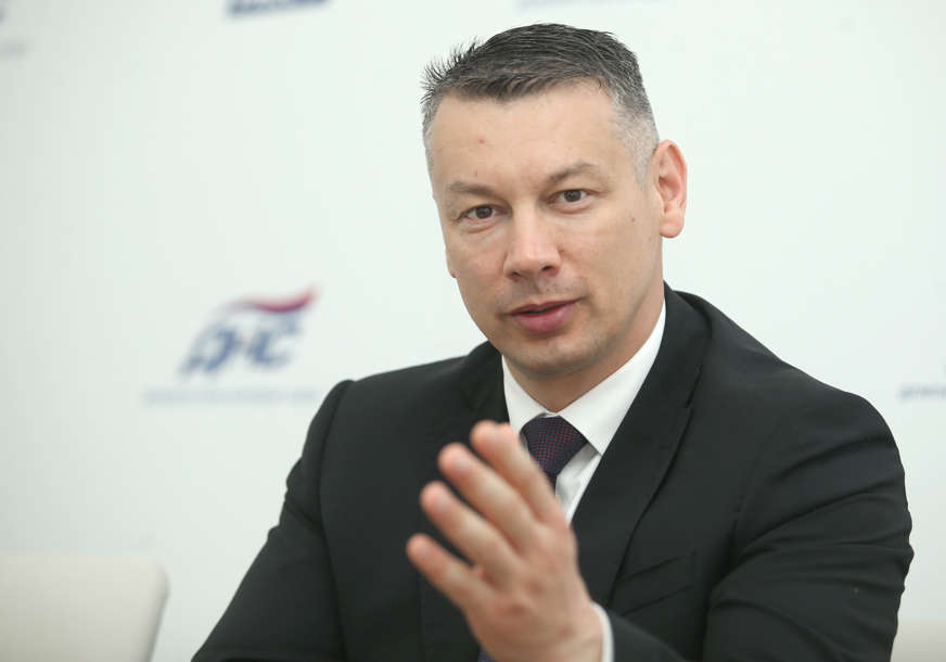 Nešić reagovao na Komšićevu izjavu “BiH može postojati samo onakva kako je definisana Dejtonskim sporazumom”