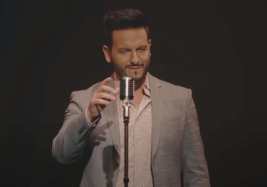 Neno Murić objavio novi singl "Biću tvoja sjena": Pjesma posvećena Sarajki koju pjevač još skriva od očiju javnosti (VIDEO)