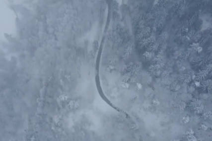 Ledeni talas stigao u Sloveniju: Zbog snijega zatvoreni putevi, na primorju bura (FOTO, VIDEO)