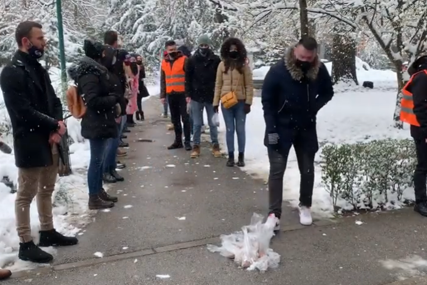 ŽELE HITNO RJEŠENJE Protesti studenata u Sarajevu: U 21. vijeku mi se borimo za hranu (VIDEO)
