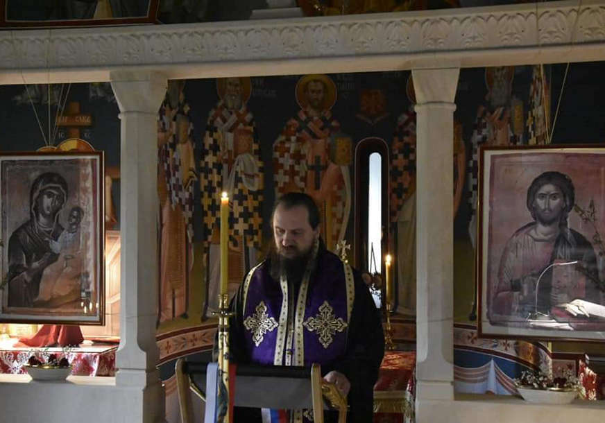 Pravoslavni vjernici obilježavaju Veliki četvrtak: Vladika Sergije služio veliko bdenije u manastiru Rmanj