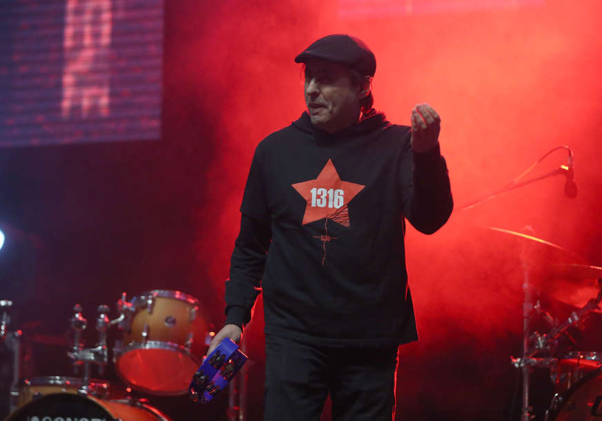 (VIDEO) Obilježeno 40 godina od izlaska kultnog albuma: Zabranjeno pušenje objavilo lajv album pod nazivom "Pušenje ubija"