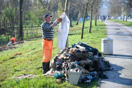 ODVOZE SMEĆE, PERU ULICE Počelo generalno čišćenje grada, Banjaluka više nije u blokadi (FOTO)