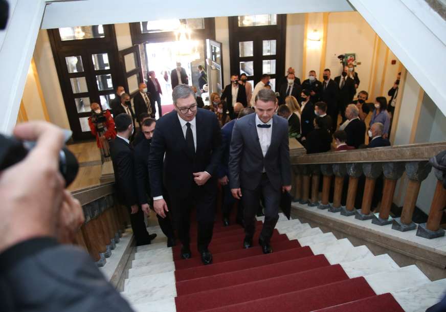 IZNENADNI SASTANAK Vučić iza zatvorenih vrata sa Dodikom, Stanivukovićem i Ilićem (FOTO)