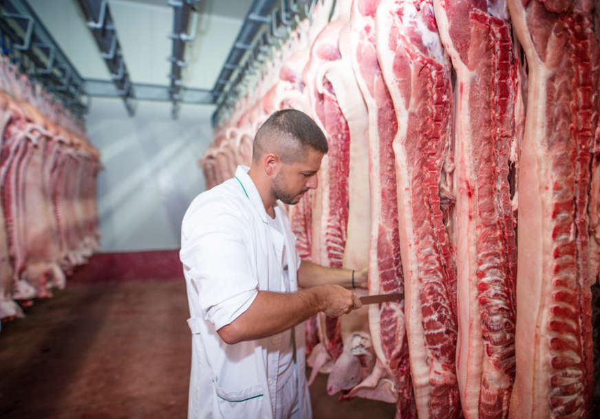 Raste podjela oko uvoza mesa iz EU: Domaći farmeri za carine, prerađivači protiv