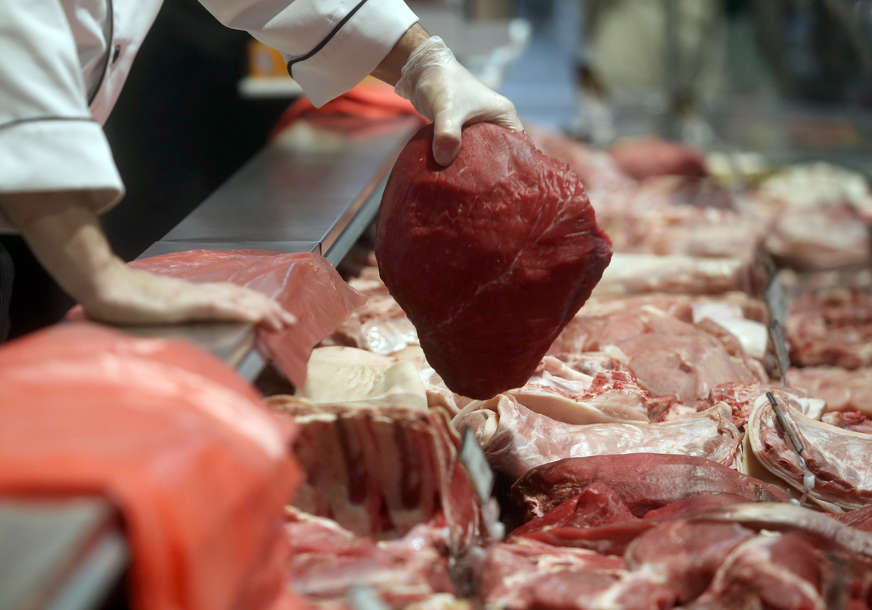 Strana hrana dominira: Na jedan kilogram mesa koji izvezemo iz uvoza nam dođe čak 11