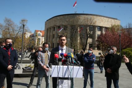 "To je politički pritisak, ali neće me slomiti": Miloš Stanišić saslušan u policiji  zbog protesta ugostitelja