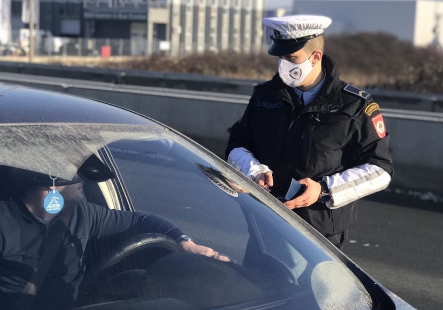 PIJAN ZA VOLANOM Policija uhapsila vozača sa 1,7 promila alkohola u krvi