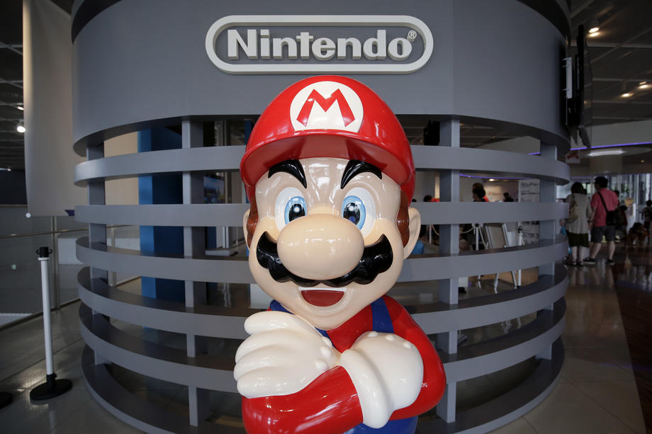 VIDEO-IGRA PRONAĐENA U LADICI Neotvoreni Super Mario Bros prodat za vrtoglavu cifru