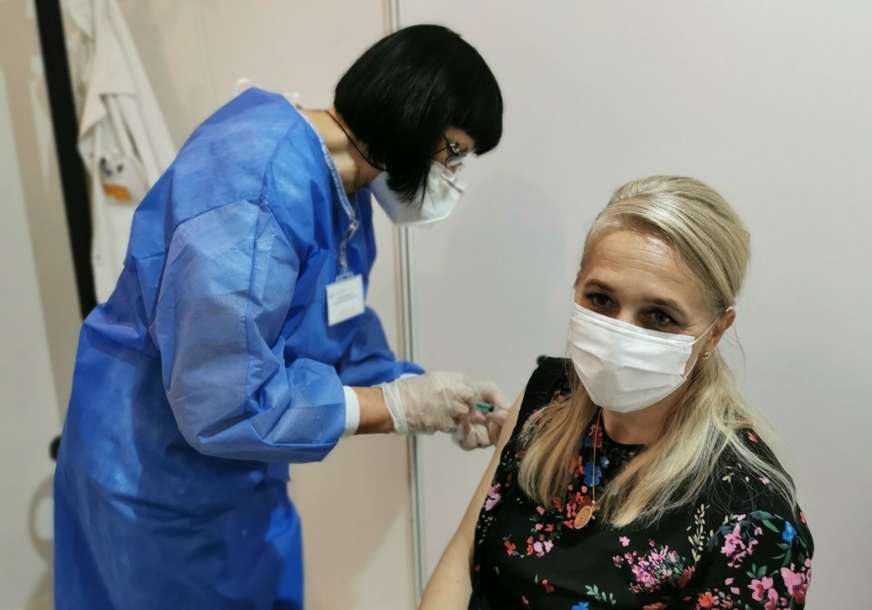 "Na punktu u Banjalučkom velesajmu vakcinisane 4.034 osobe" Todorovićeva poručuje da imunizacija teče po planu