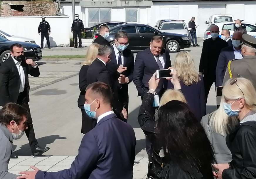 Dodik nakon sastanka sa Vučićem: Zahvalan sam Srbiji za svu vrstu pomoći Republici Sprskoj, kao i Drvaru
