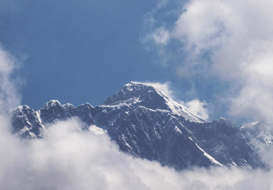 Stranci ponovo na Mont Everestu: Najviši vrh svijeta otvoren za planinare