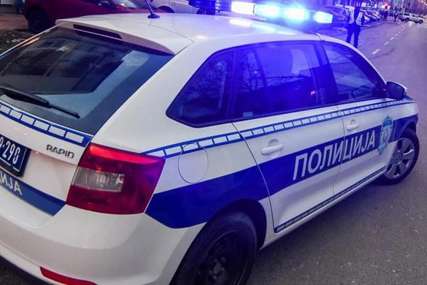 Policija u Surčinu zatekla jeziv prizor: Ubila muža nakon svađe dok je sjedio na krevetu, pa nož bacila iza šporeta