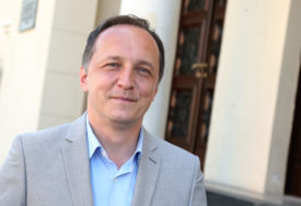 "Okrećemo li se prema Briksu" Čekrlija poručio da vlast više ne spominje Evropsku uniju