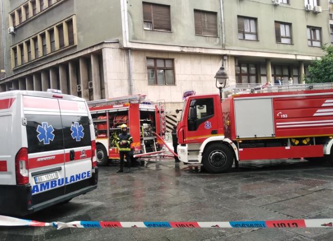 Spasena jedna osoba: Požar u zgradi u Gospodskoj ulici